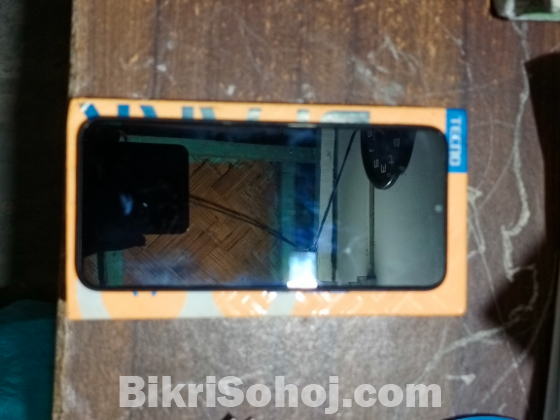 Tecno spark 8c